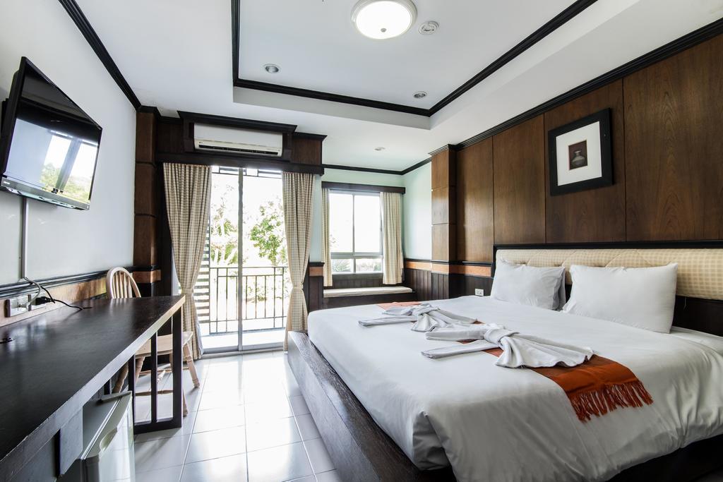 Hotel Season Palace Hua Hin